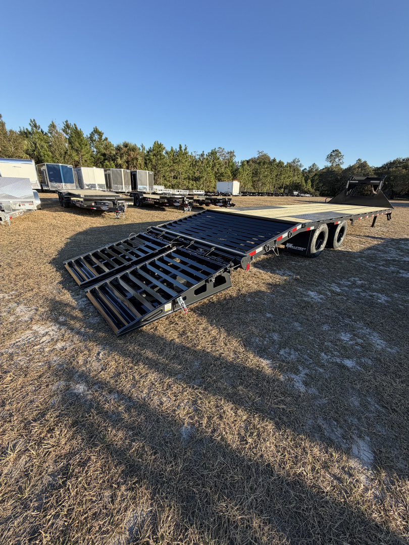 New 2026 Hillcrest Trailers 22.9K 25+5 (30') Gooseneck Deckover Trailer