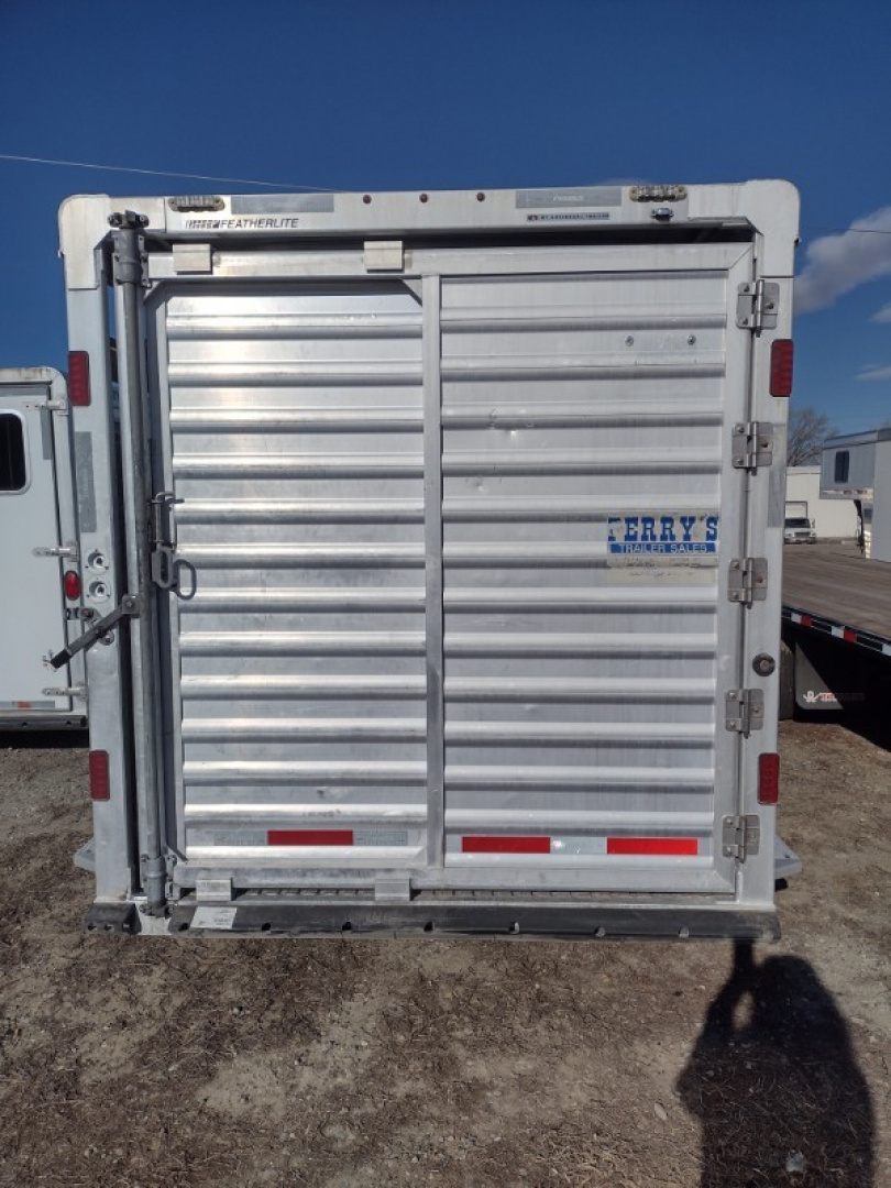 Used 2015 Trails West Model 8413 28' Stock Combo Trailer