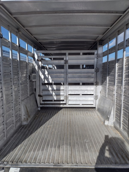 Used 2015 Trails West Model 8413 28' Stock Combo Trailer