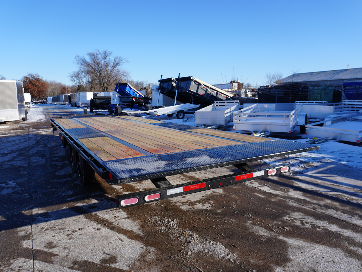 New 2026 Diamond C Trailers DET207 24ft Deckover Tilt
