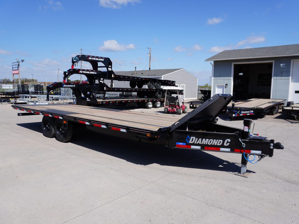 New 2026 Diamond C Trailers DET207 24ft Deckover Tilt
