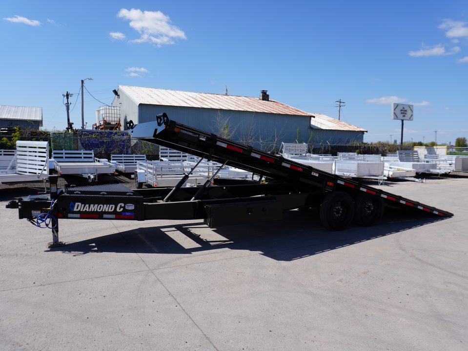 New 2026 Diamond C Trailers DET207 24ft Deckover Tilt