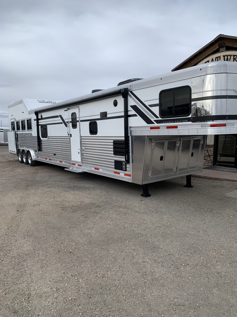 New 2026 SMC L8420BBFKT 20' Short Wall, Slide out with Side Load