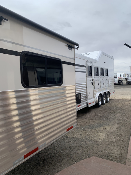 New 2026 SMC L8420BBFKT 20' Short Wall, Slide out with Side Load