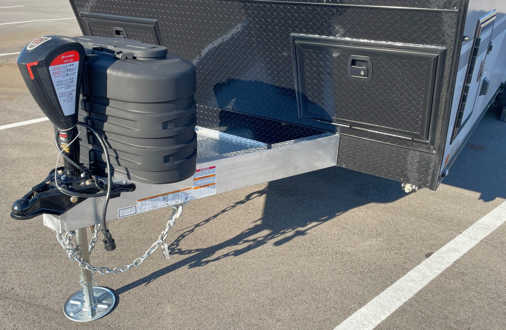 New ATC PLA 450 (2011) FRONT BUNK Toy Hauler: 1/2 Ton Towable