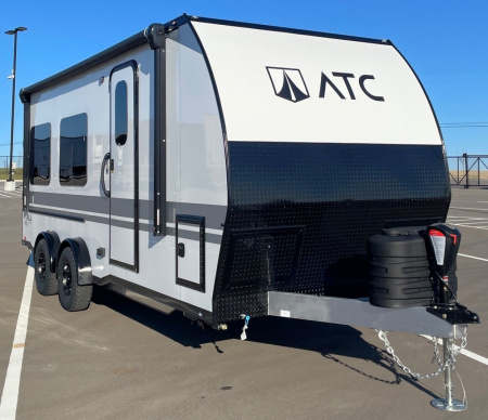 New ATC PLA 450 (2011) FRONT BUNK Toy Hauler: 1/2 Ton Towable