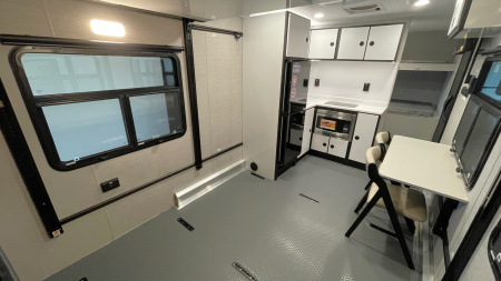 New ATC PLA 450 (2011) FRONT BUNK Toy Hauler: 1/2 Ton Towable