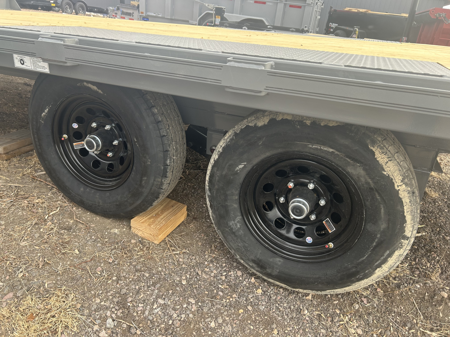 New 2026 Diamond C Trailers GDD206 20X102 Deckover Trailer