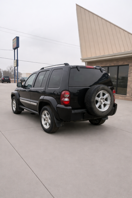 Used 2005 Jeep Liberty SUV sport