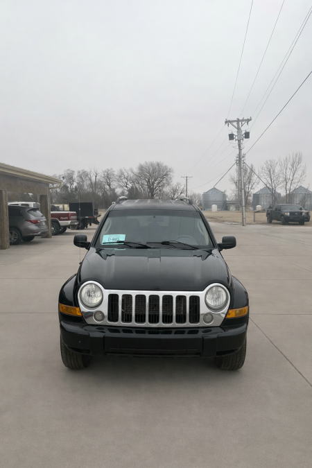 Used 2005 Jeep Liberty SUV sport