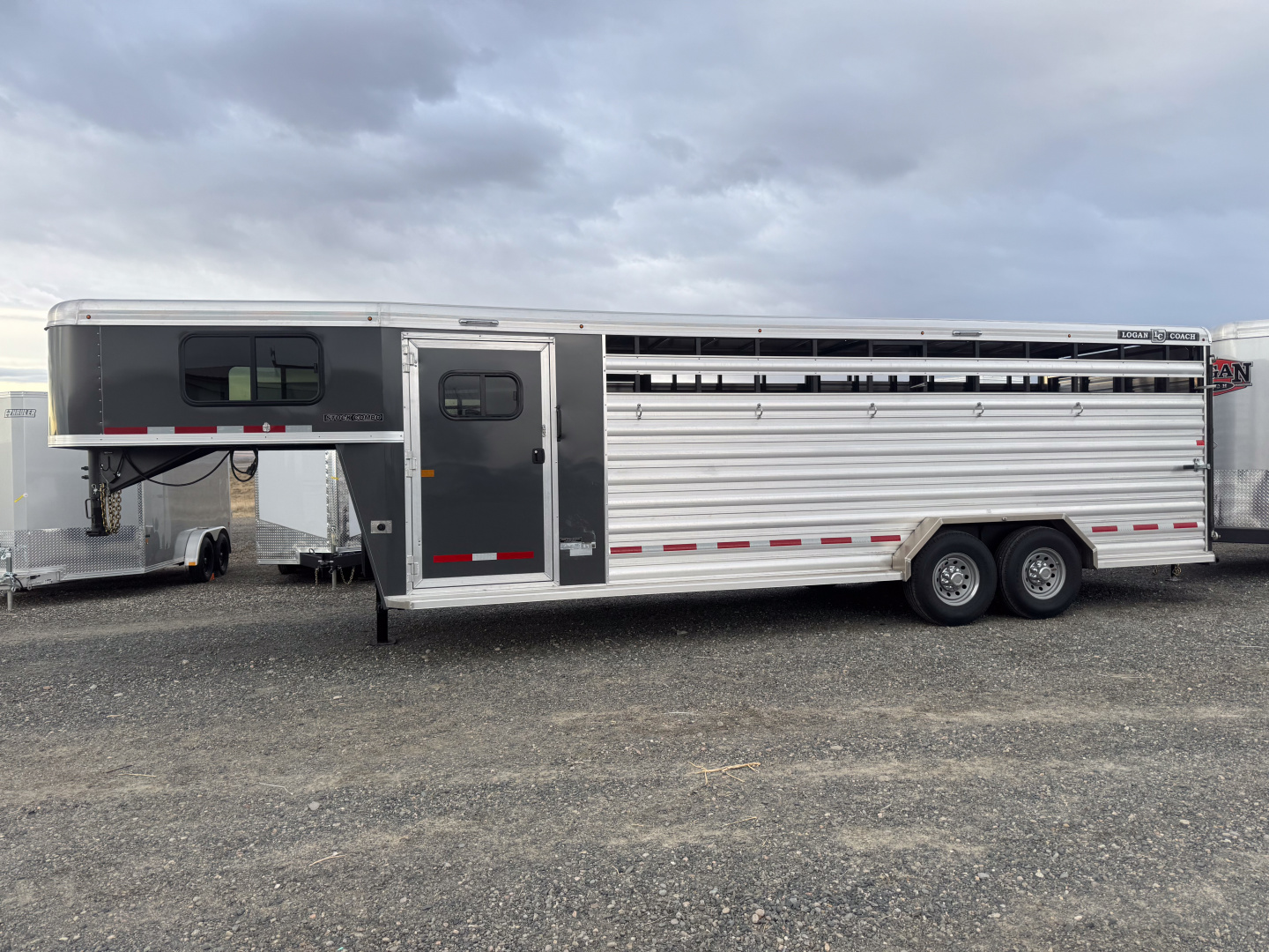New 2026 Logan Coach 24' GN Stockman Combo