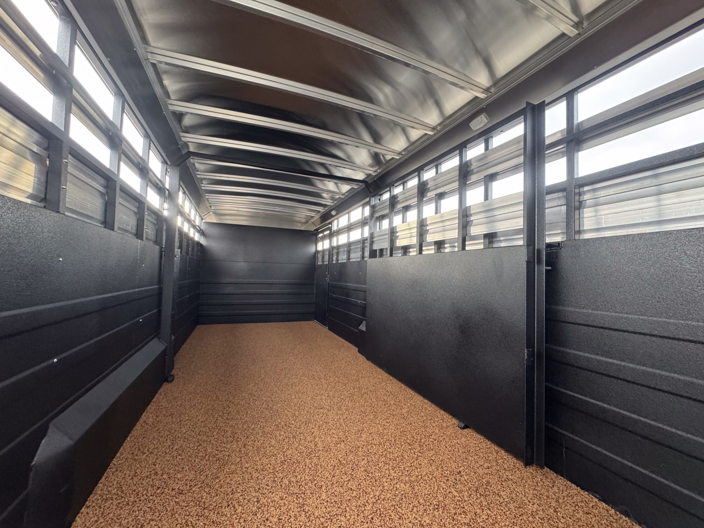 New 2026 Logan Coach 24' GN Stockman Combo