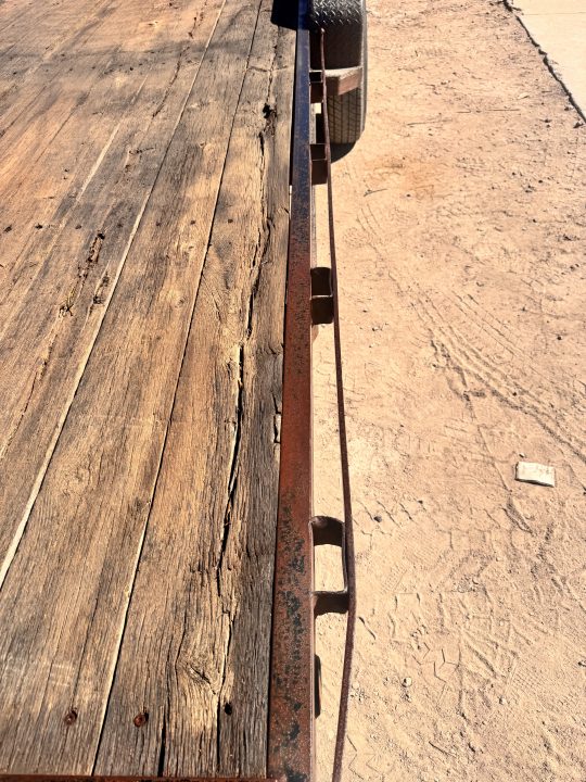 Used 2006 Diamond T 7-HD20 SKID-PRO Equipment Hauler Flatbed Trailer