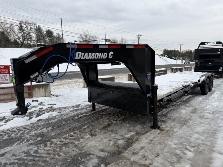 New 2026 Diamond C HDT210 GOOSENECK Tilt Trailer 26’ PACESETTER EDITION LOADED LITHIUM BATTERY HYDRO JACKS