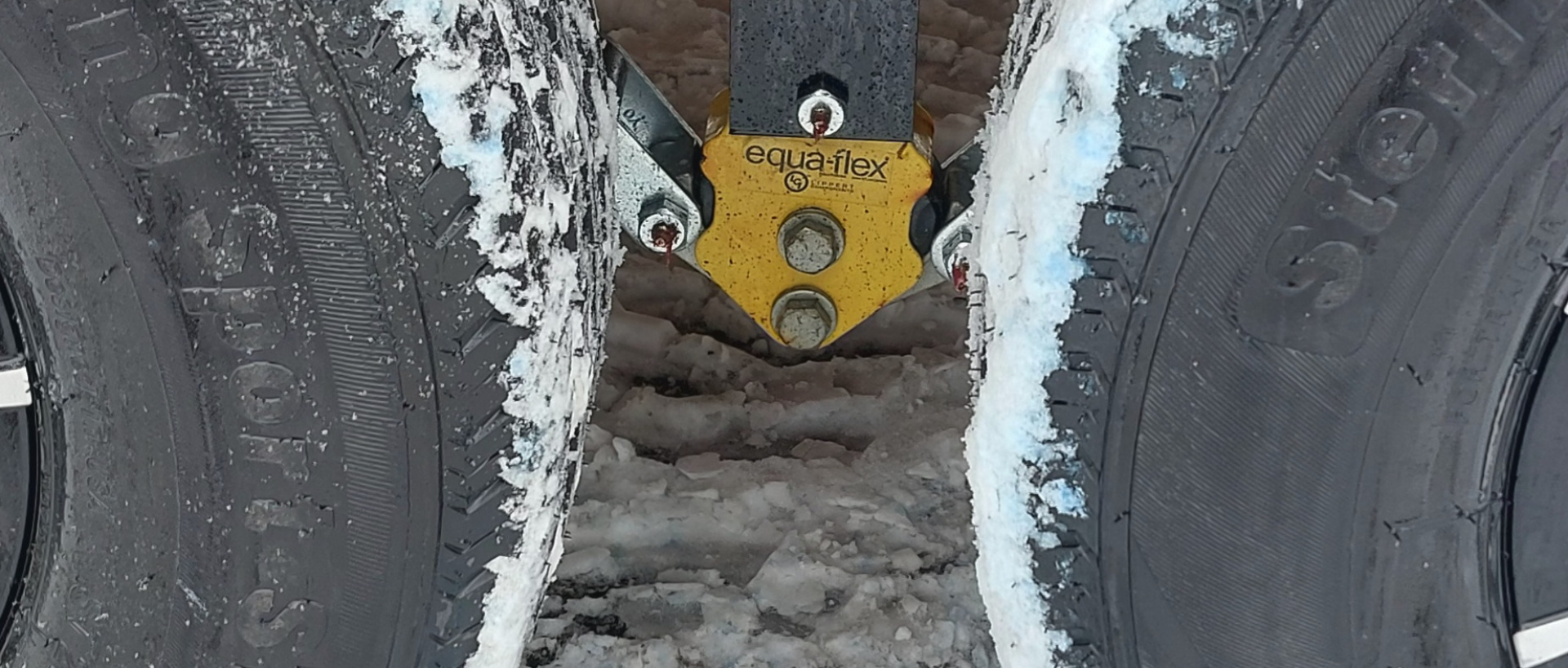 New 8 X 20 + 4' V-NOSE ENCLOSED SNOWMOBILE/CAR HAULER 5200# AXLES ALL ALUMINUM POLYCOMPOSITE EXTERIOR LIGHTNING