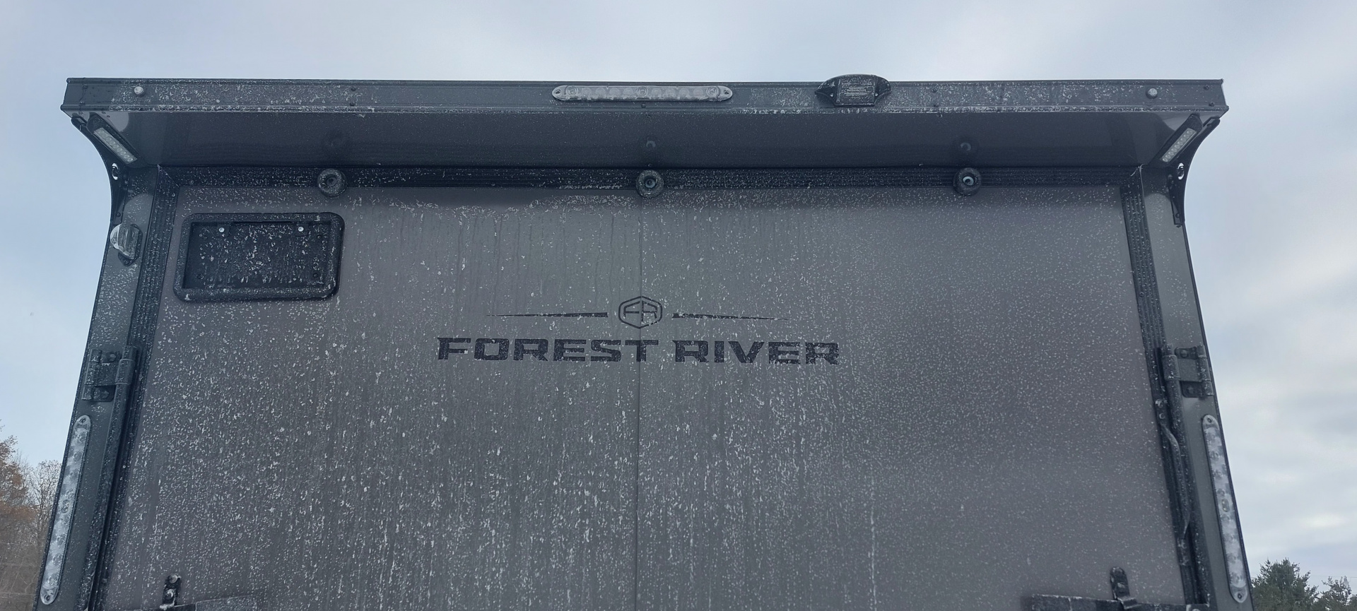 New 8 X 20 + 4' V-NOSE ENCLOSED SNOWMOBILE/CAR HAULER 5200# AXLES ALL ALUMINUM POLYCOMPOSITE EXTERIOR LIGHTNING