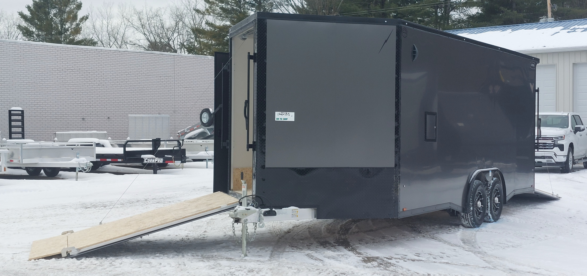 New 8 X 20 + 4' V-NOSE ENCLOSED SNOWMOBILE/CAR HAULER 5200# AXLES ALL ALUMINUM POLYCOMPOSITE EXTERIOR LIGHTNING