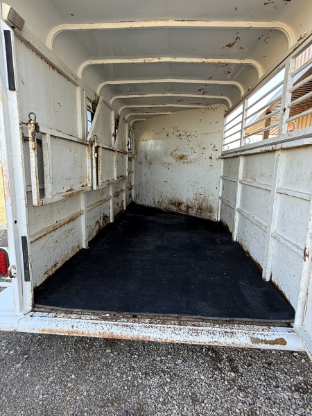 Used 1995 Easley 3 HORSE BP Horse Trailer