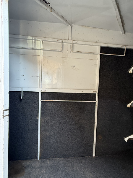 Used 1995 Easley 3 HORSE BP Horse Trailer