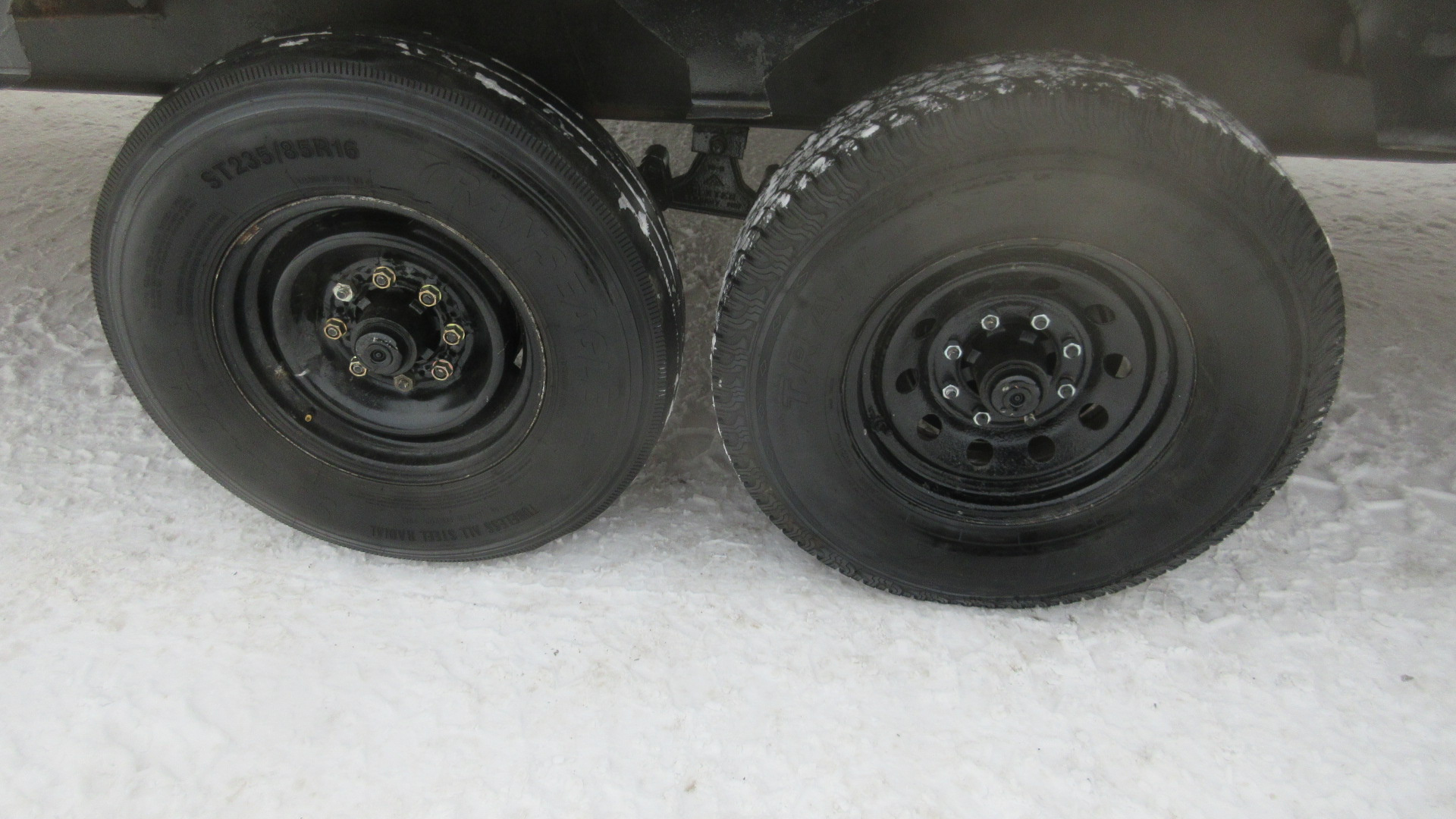 Used 2000 Other 28 Foot Deckover Trailer