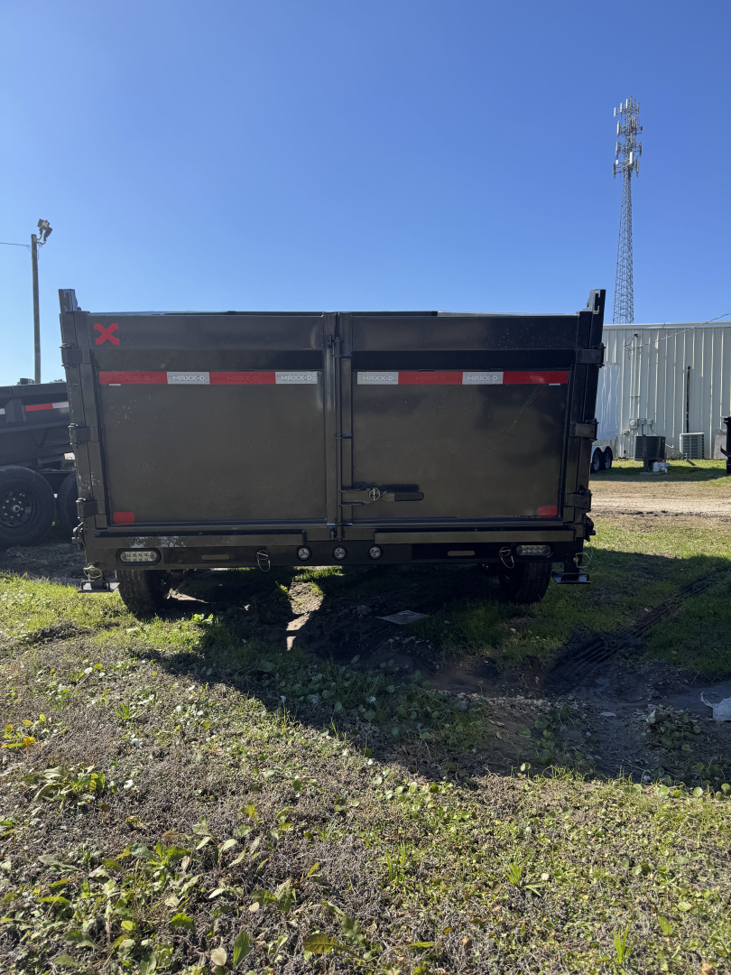 New 2026 MAXX-D DJB8314 Dump Trailer