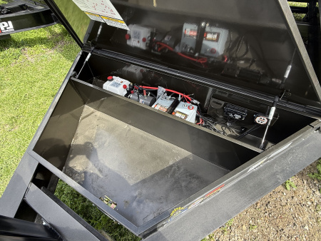 New 2026 MAXX-D DJX8316 Dump Trailer