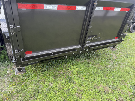 New 2026 MAXX-D DJX8316 Dump Trailer