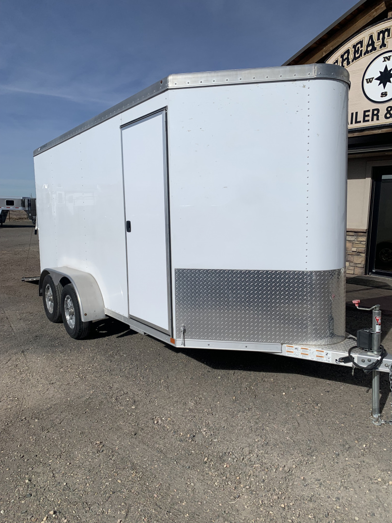 2024 Featherlite