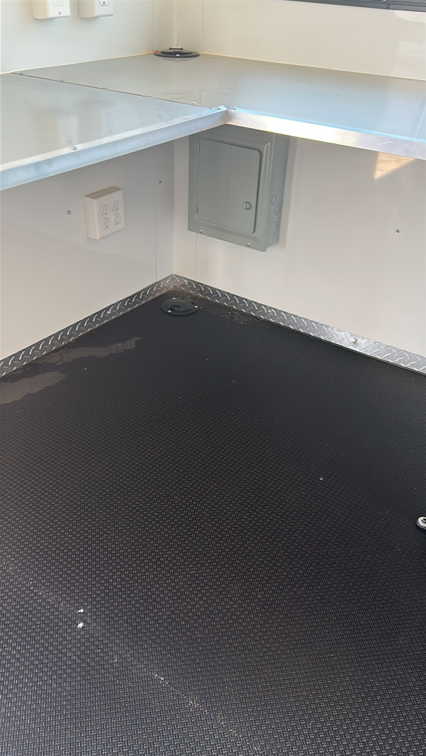 New 2025 Road Boss 40' Gooseneck Flatbed / Crew House Office Trailer