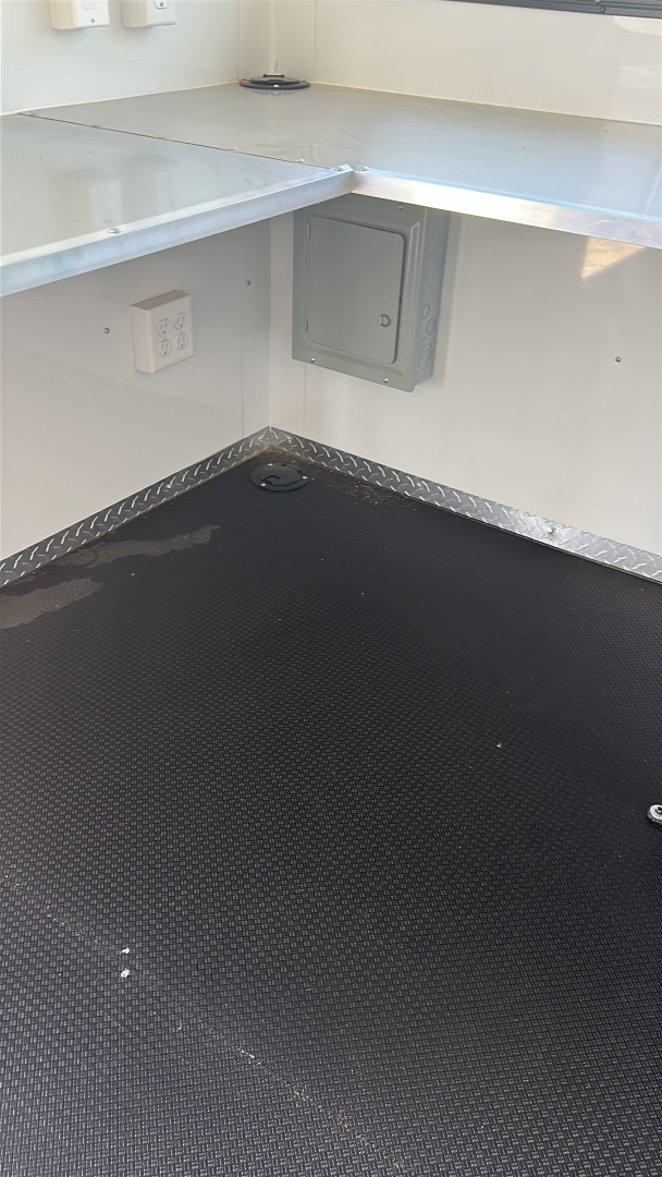 New 2025 Road Boss 40' Gooseneck Flatbed / Crew House Office Trailer