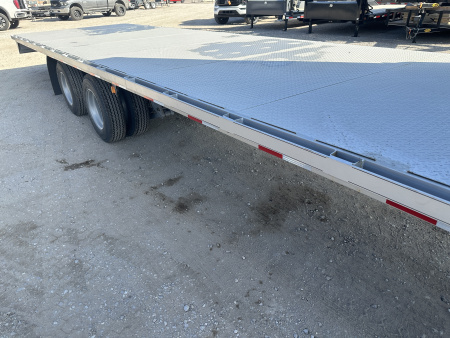New 2025 Road Boss 40' Gooseneck Flatbed / Crew House Office Trailer