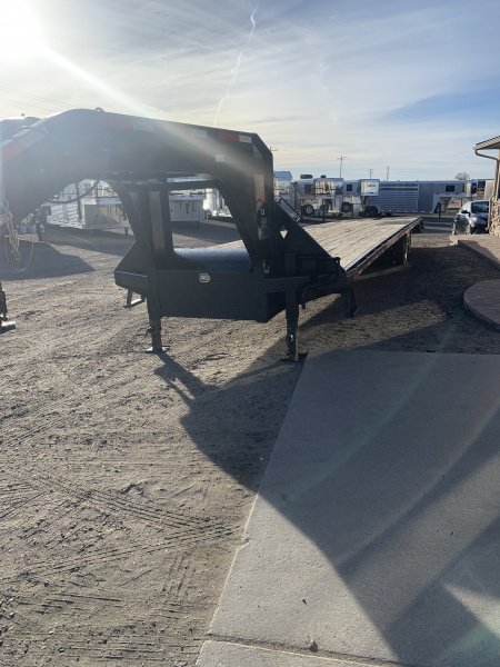 Used 2019 Diamond C Trailers RCLP Trailers