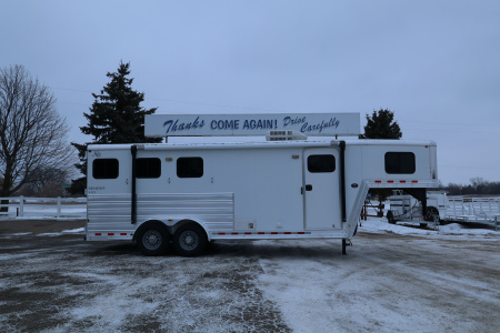 Used 2009 Kiefer 3 Horse GN Weekender Trailer