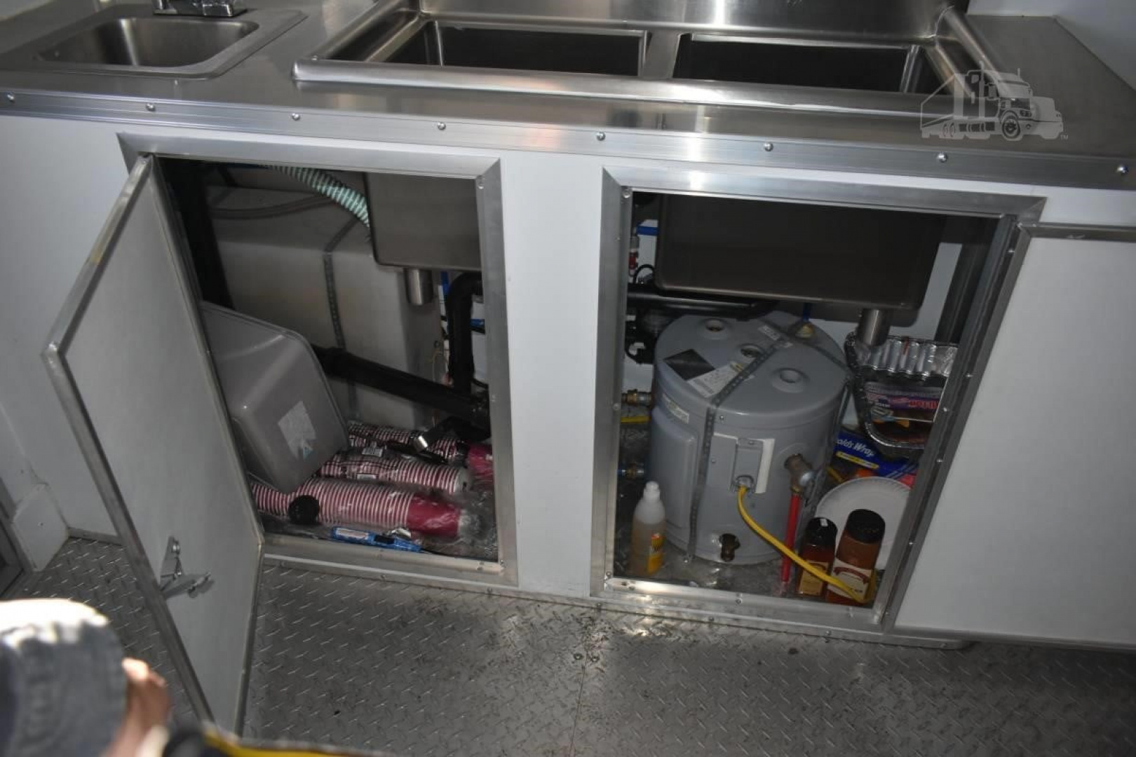 Used 2022 BELMONT 20 ft x 102 in Catering Trailer