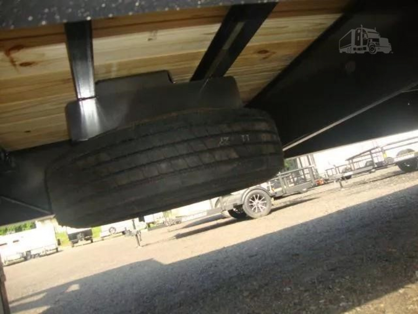 New 2025 DIAMOND C FMAX207 Flatbed Trailer