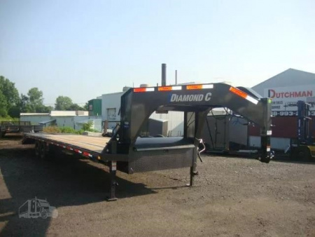 New 2025 DIAMOND C FMAX207 Flatbed Trailer