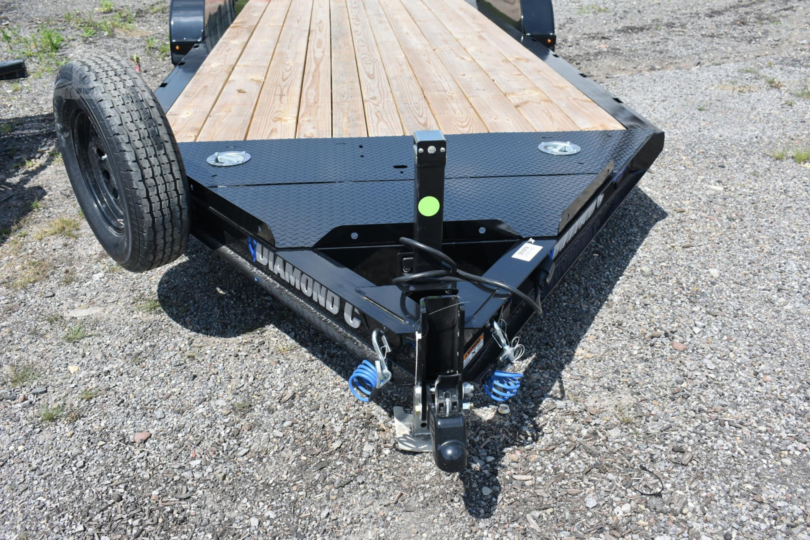 New 2025 DIAMOND C 18 ft x 83 in Flatbed Trailer