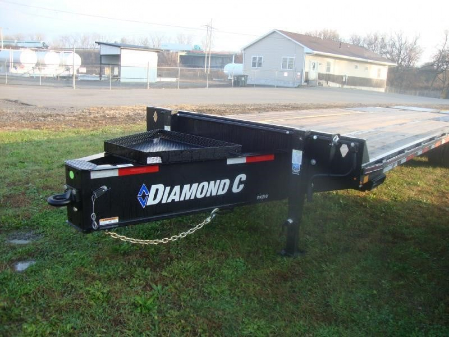 New 2023 DIAMOND C 30 ft Car Hauler