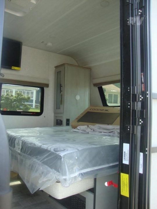 New 2024 FOREST RIVER IBEX 19MBH Travel Trailer