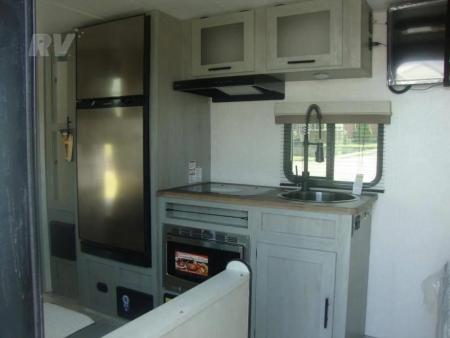 New 2024 FOREST RIVER IBEX 19MBH Travel Trailer