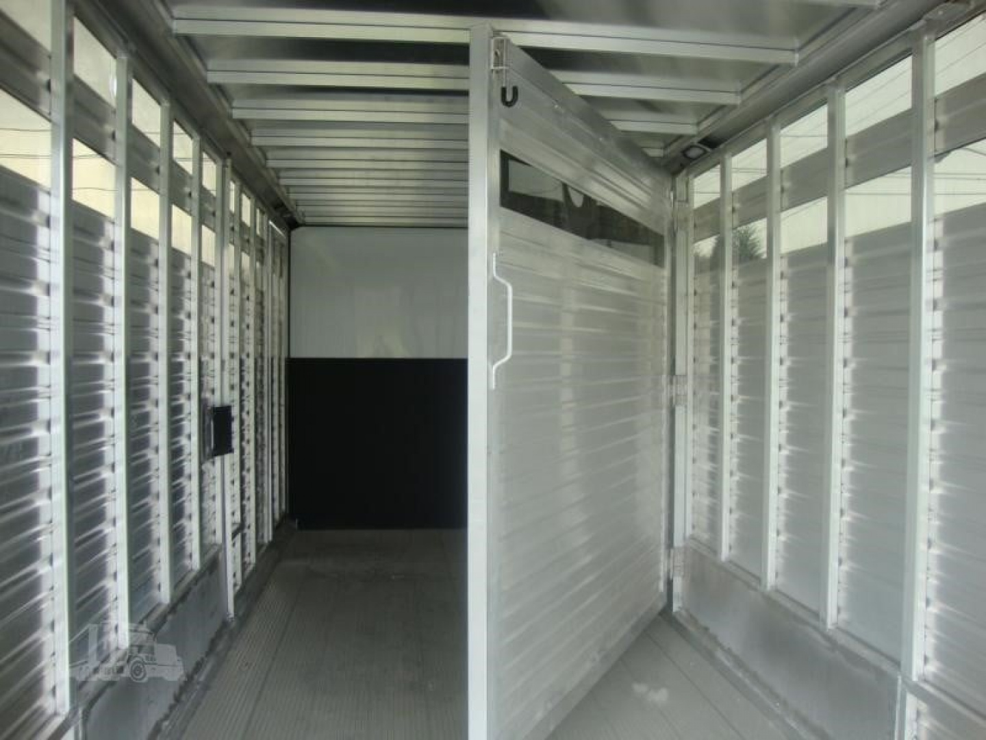New 2023 FRONTIER 24 ft Stock / Stock Combo Trailer
