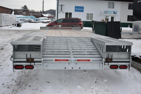 New 2026 TRIUMPH 22 ft Flatbed Trailer