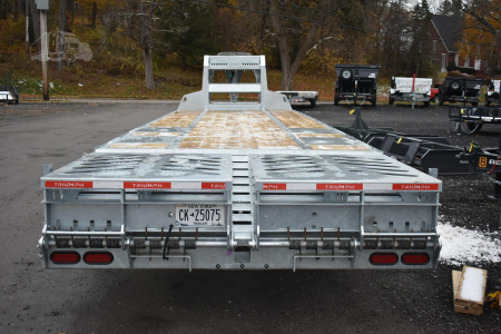New 2026 TRIUMPH 22 ft Flatbed Trailer