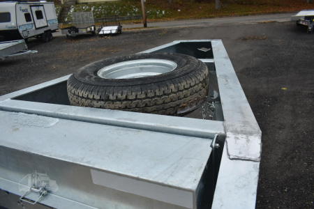 New 2026 TRIUMPH 22 ft Flatbed Trailer
