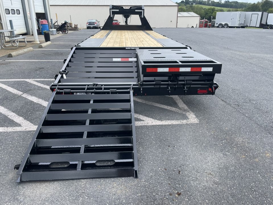 New 2026 Sure-Trac 20+5 15k Deckover Gooseneck Equipment Trailer