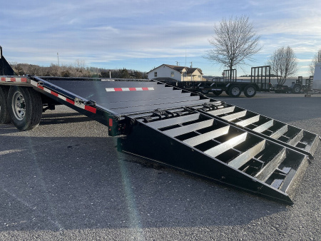 New 2026 Sure-Trac 20+5 Deckover Gooseneck Equipment Trailer