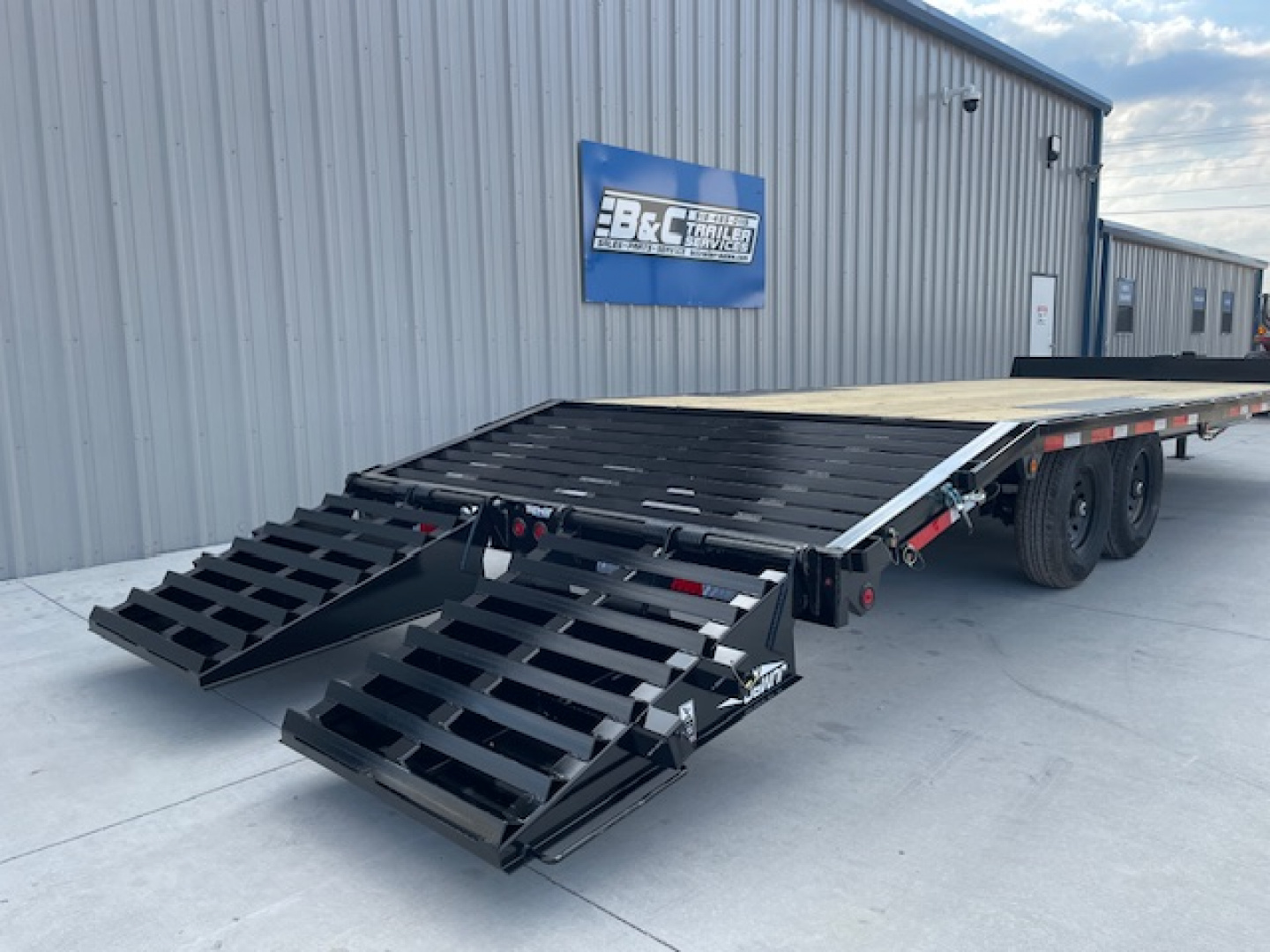 New 2026 TOP HAT 102X24 DECKOVER BUMPER PULL EQUIPMENT TRAILER, 4' DOVETAIL, (2)7000lb TANDEM AXLES, 14,000lb. GVWR, FOLD UP RAMPS