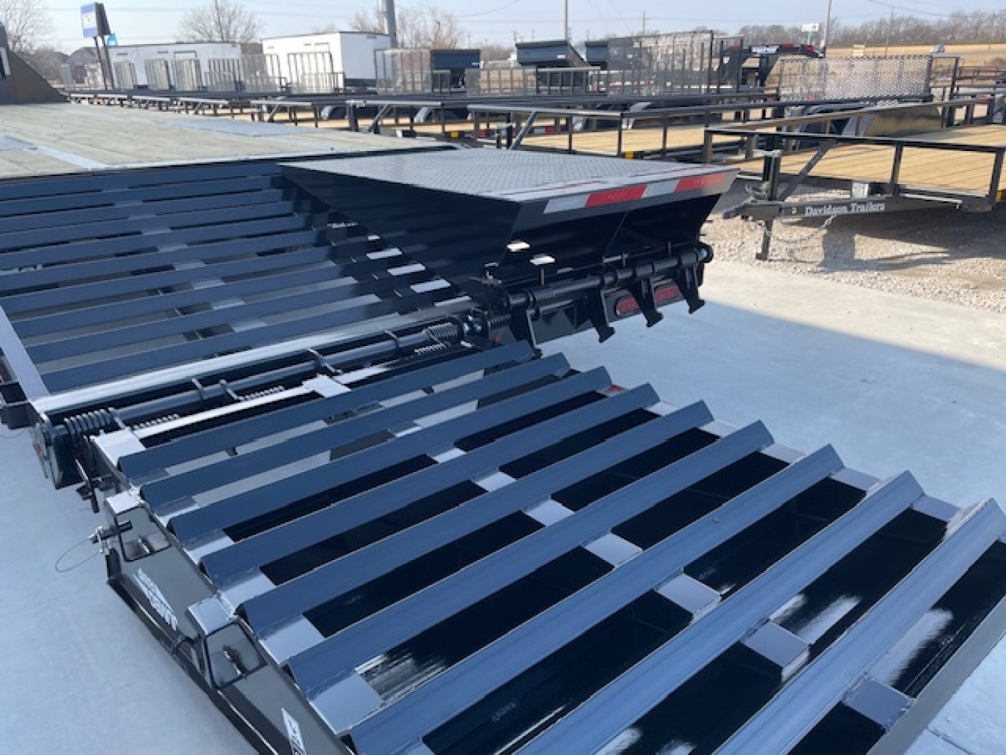 New 2026 TOP HAT 102X32 (27+5) GOOSENECK EQUIPMENT TRAILER TANDEM DUAL 12K AXLES