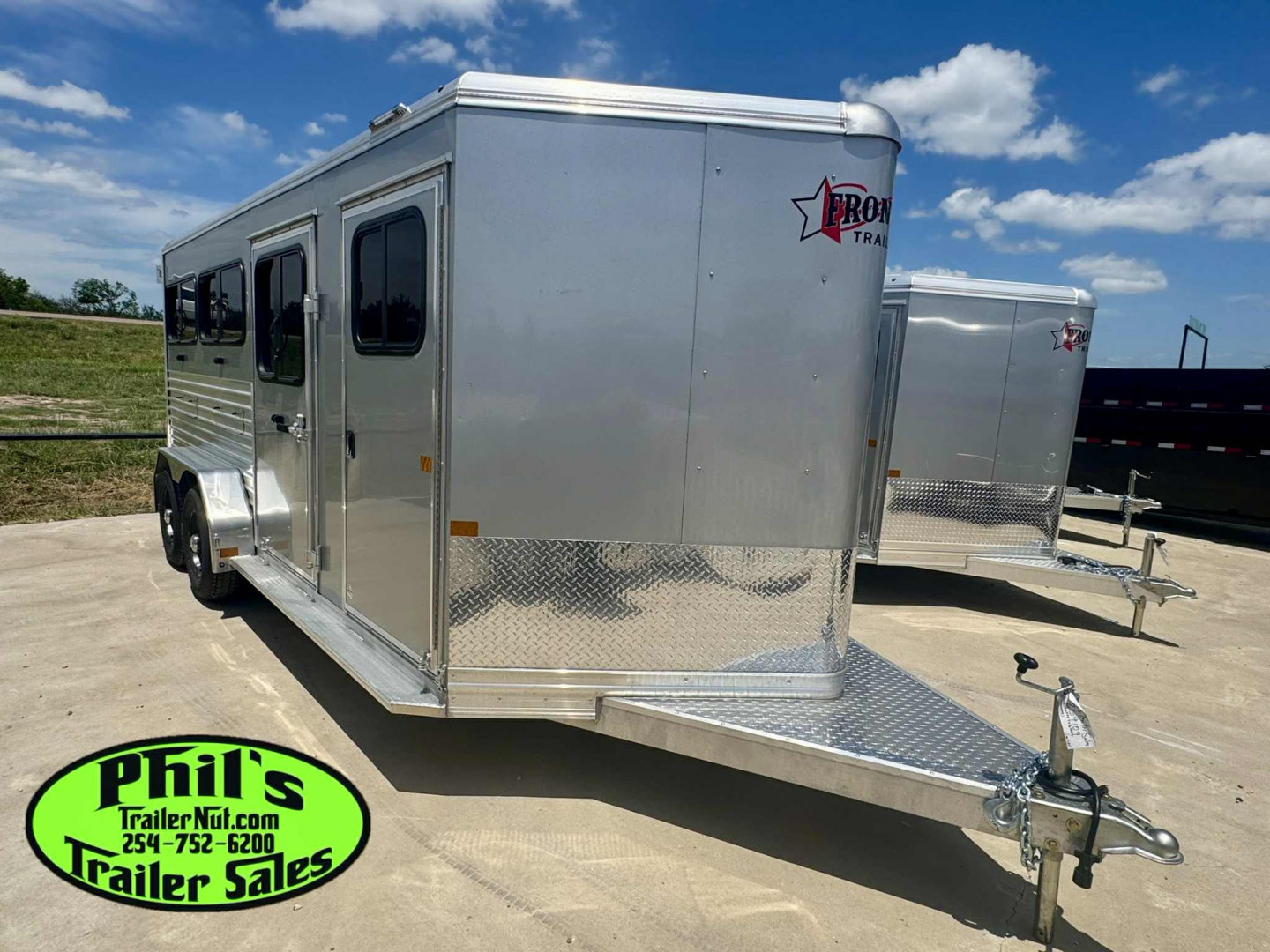 New Frontier Trailers 6 PEN LOW PRO LIVESTOCK TRAILER Stock / Stock Combo Trailer ROOF TOP AC!! LAST 1 AT THIS PRICE! GET IT BEFORE IT'S GONE!