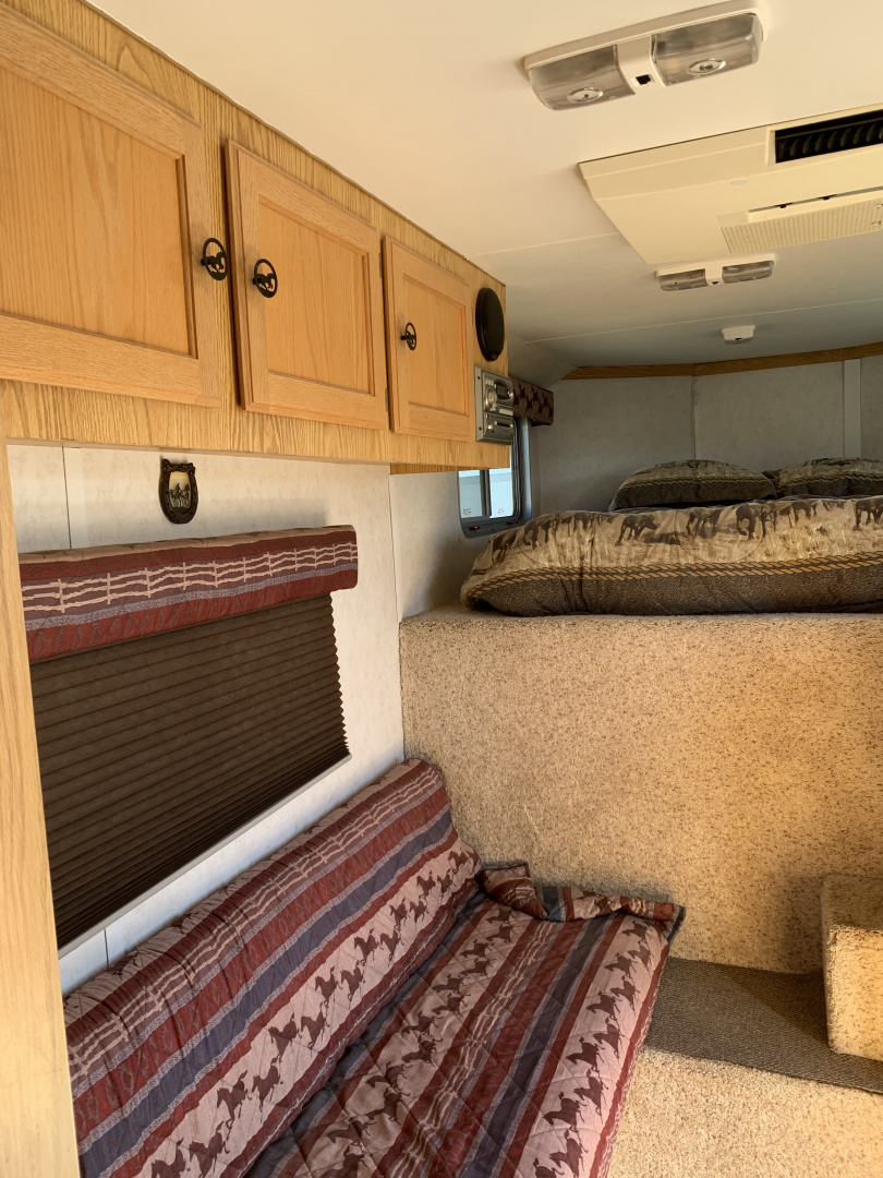 Used 2003 Logan Coach Legend Other